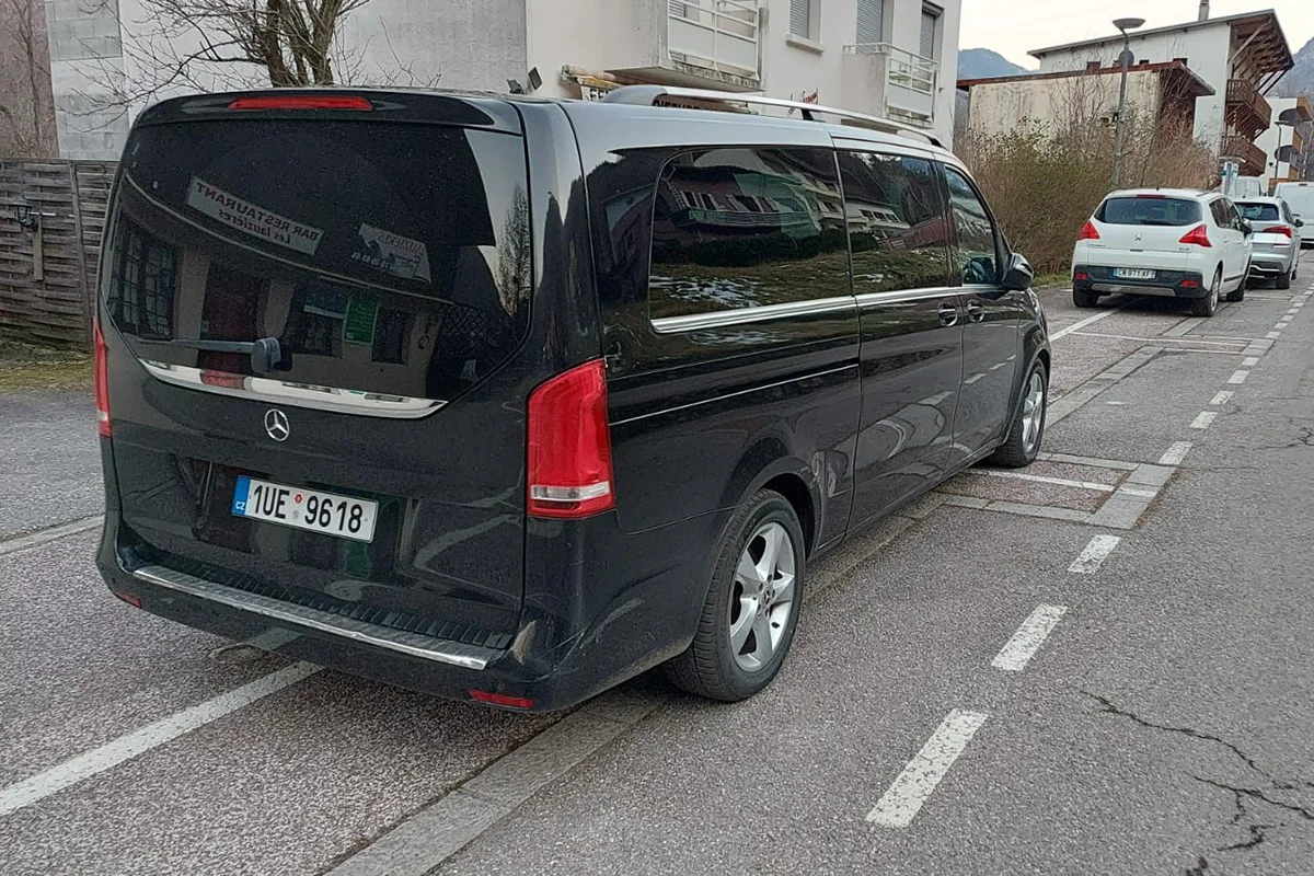 Mercedes-Benz V-Class