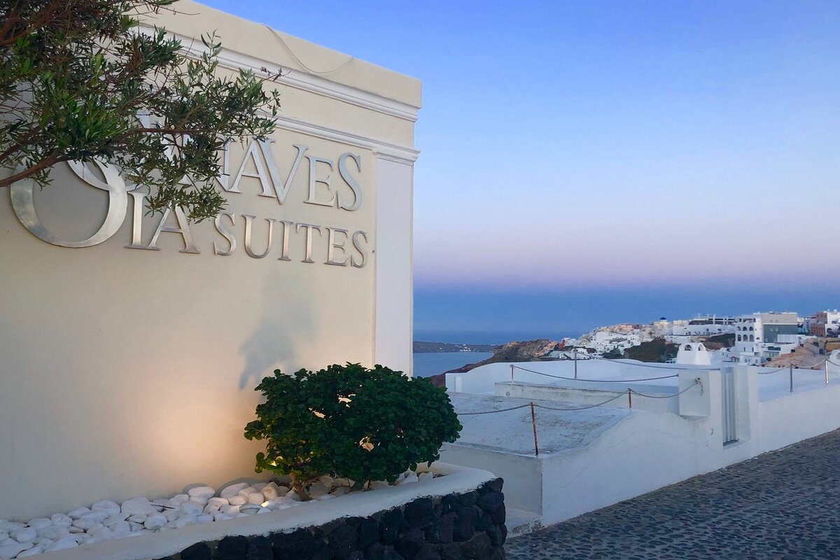 Canaves Oia Suites