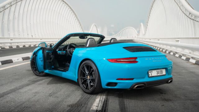 Porsche 911 Carrera Cabriolet