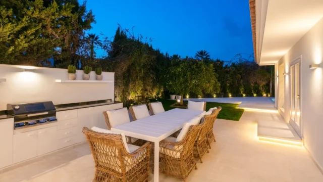 EXCELLENT FRONTLINE GOLF VILLA, Marbella