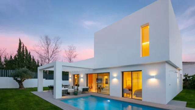 BRAND NEW LUXURY VILLA, Malaga