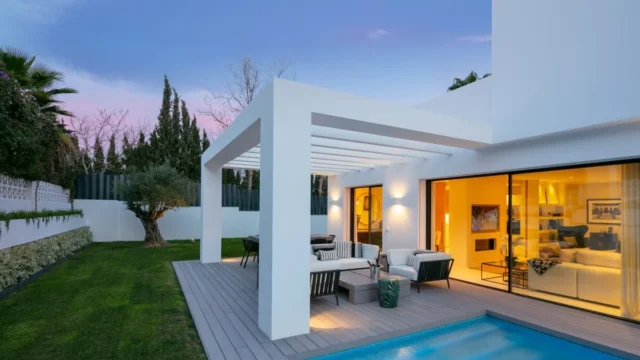 BRAND NEW LUXURY VILLA, Malaga