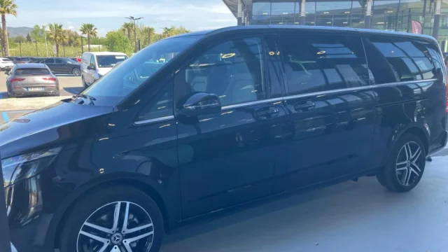 Mercedes-Benz V-Class V250