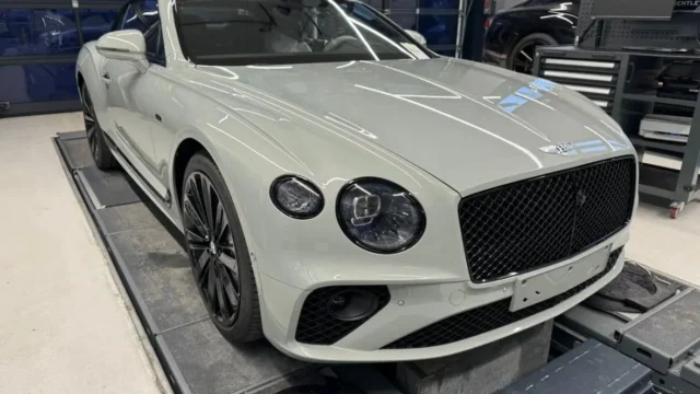 Bentley Continental GTC Speed Edition 12