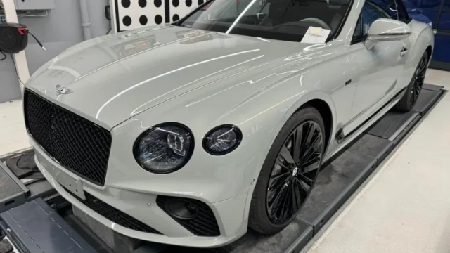 Bentley Continental GTC Speed Edition 12