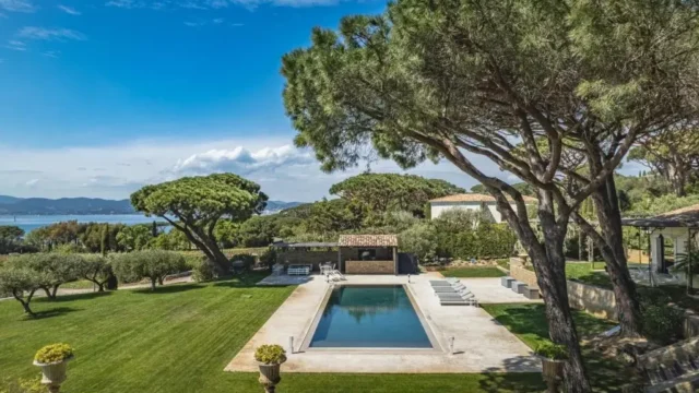 Villa Saint-Tropez, Les Parcs