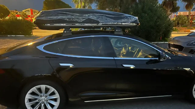 Tesla Model S Nice