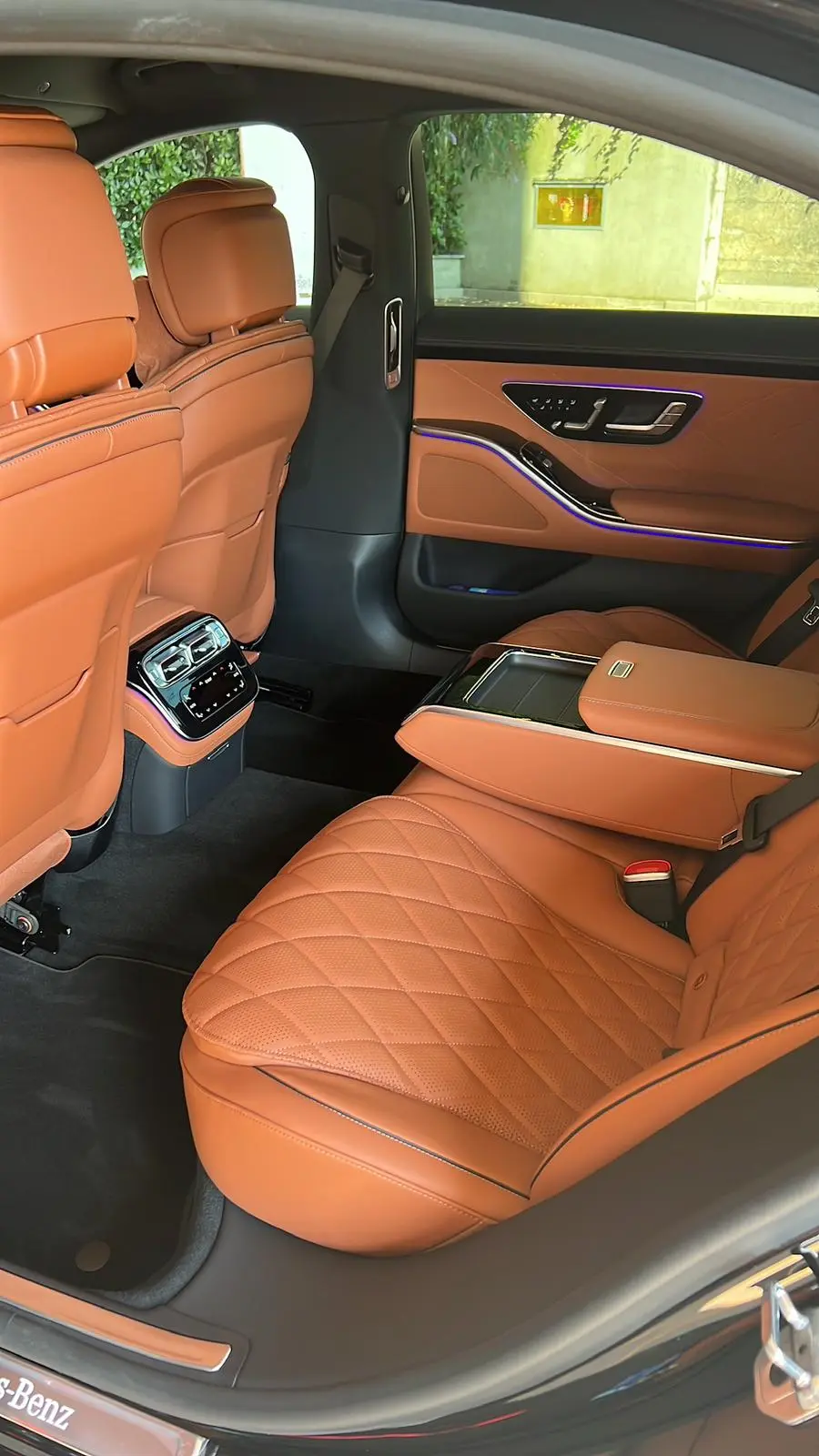 Mercedes-Benz S-class Milan