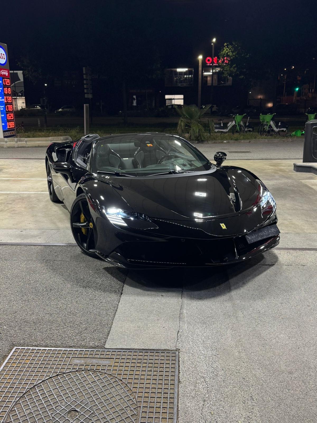 Ferrari SF90 Spyder