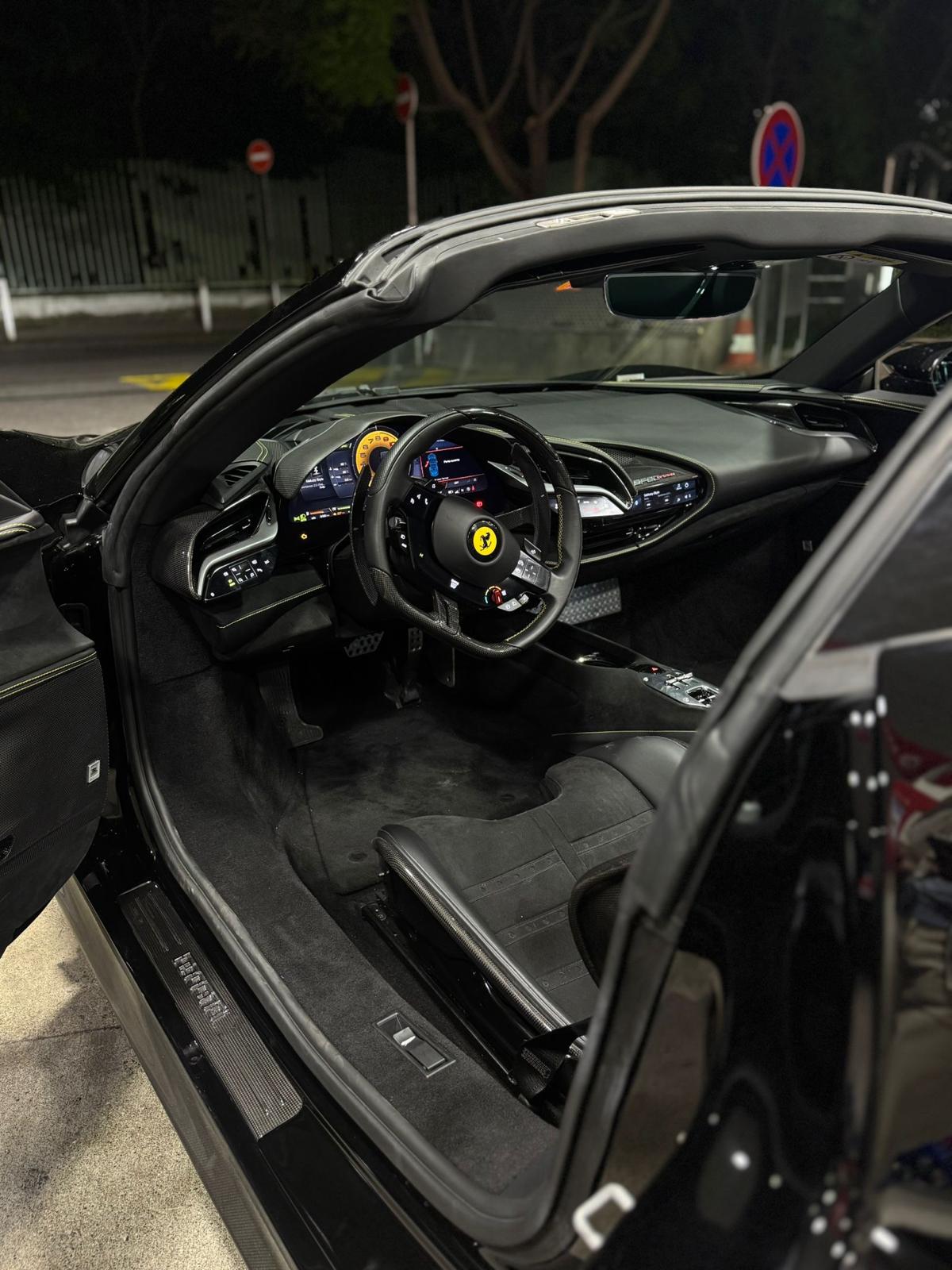 Ferrari SF90 Spyder