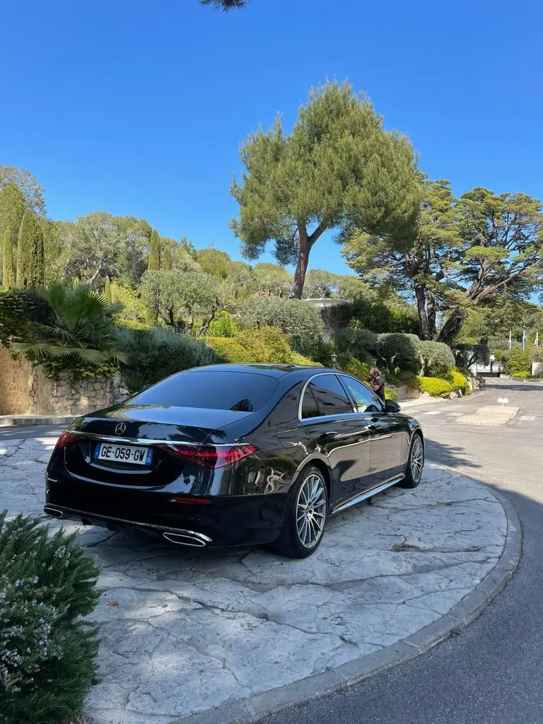 Rent Mercedes-Benz S-Class with driver