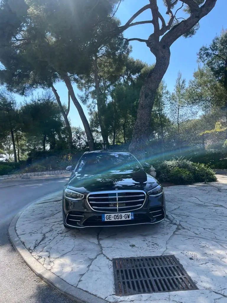 Rent Mercedes-Benz S-Class with driver