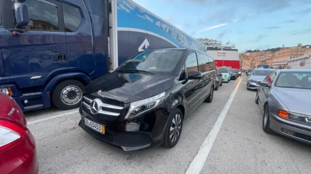 Mercedes-Benz V-Class