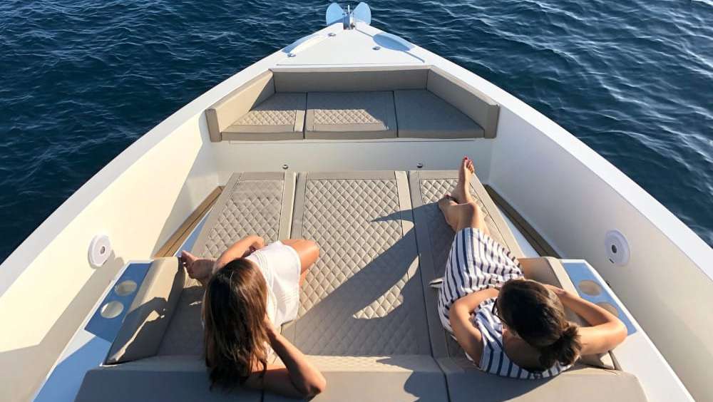 M&M 12M Yacht Charter