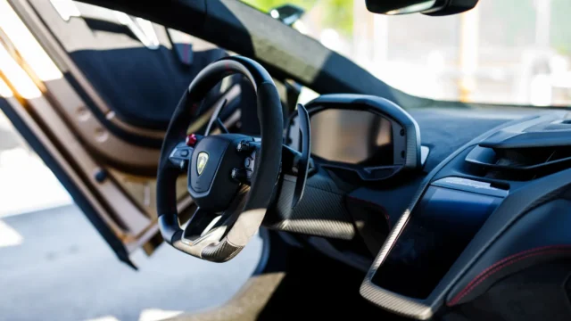 Lamborghini Revuelto
