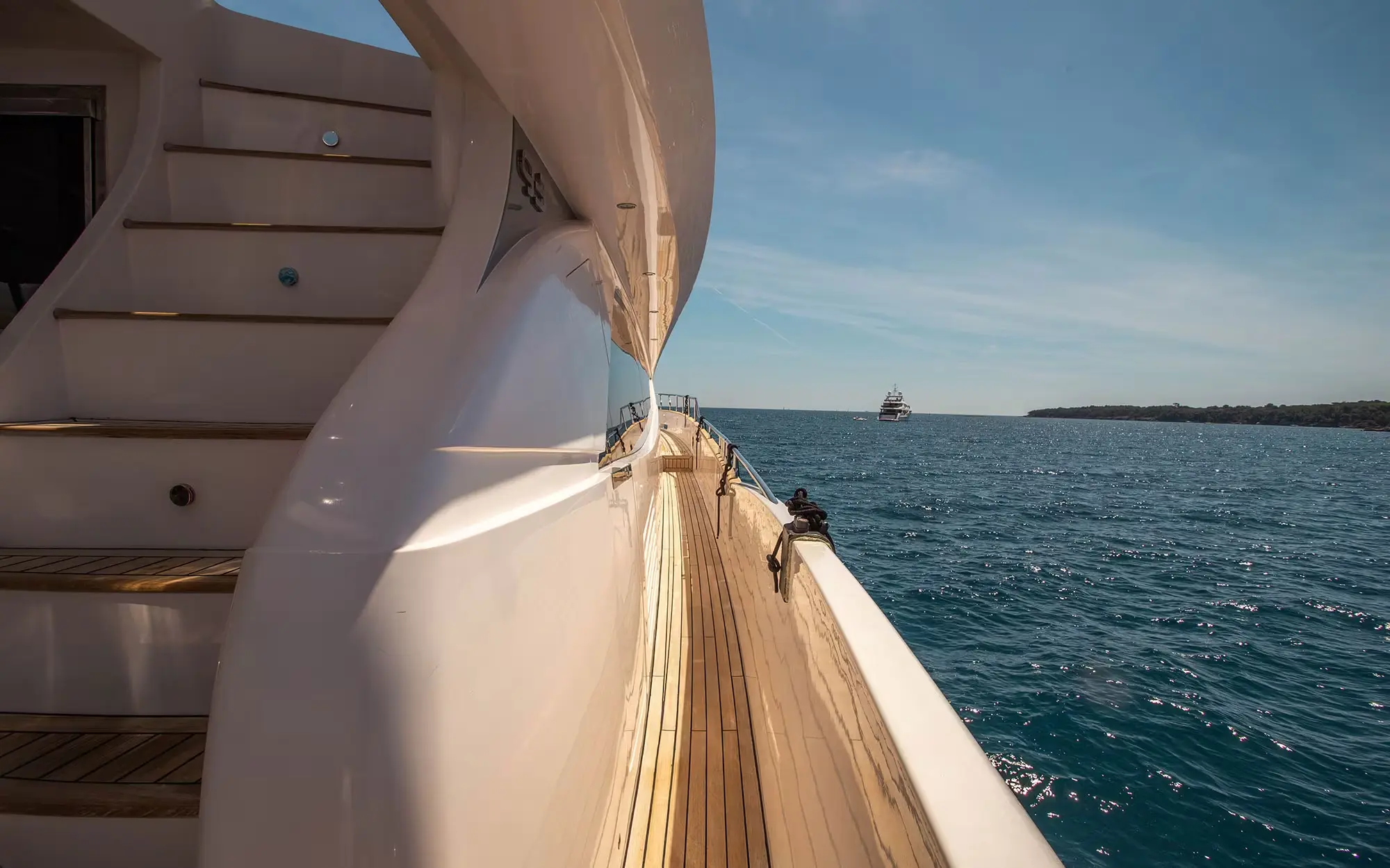 Skyra Yacht Charter