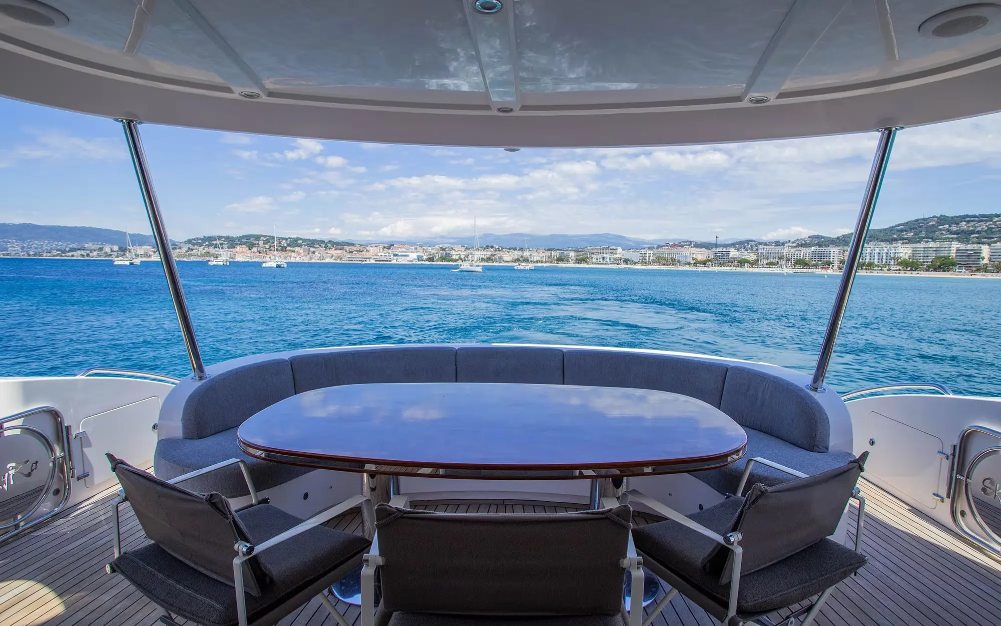 Skyra Yacht Charter