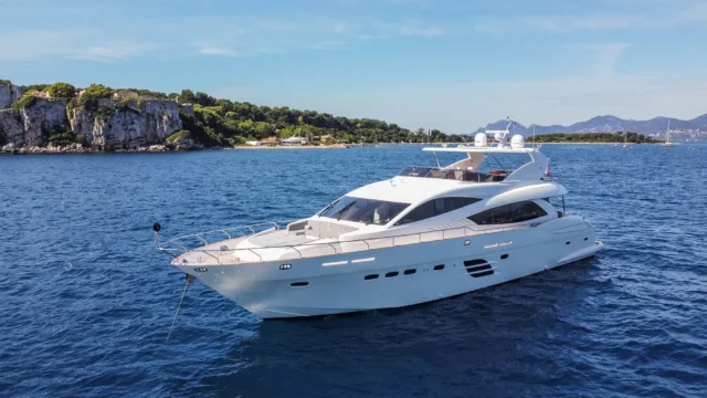 Skyra Yacht Charter