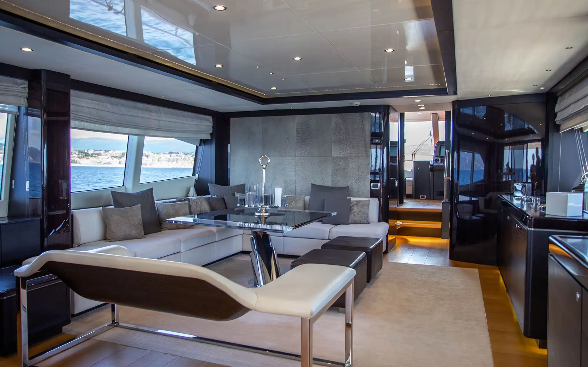 Skyra Yacht Charter