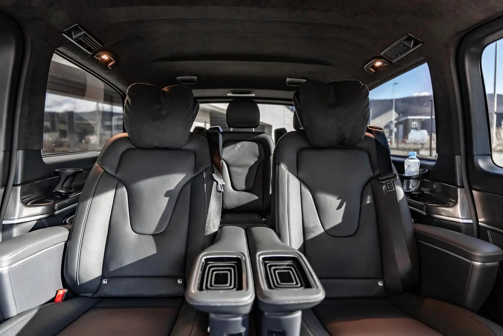 Mercedes-Benz V-Class 300d Exclusive Extra Long 2024