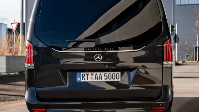 Mercedes-Benz V-Class 300d Exclusive Extra Long 2024