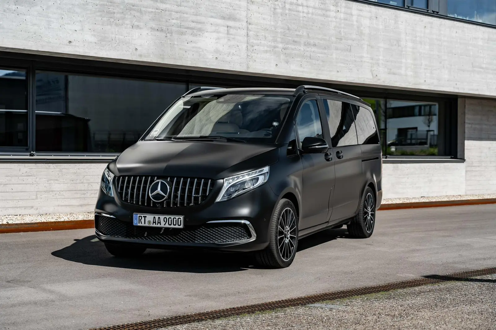 Mercedes-Benz V-Class