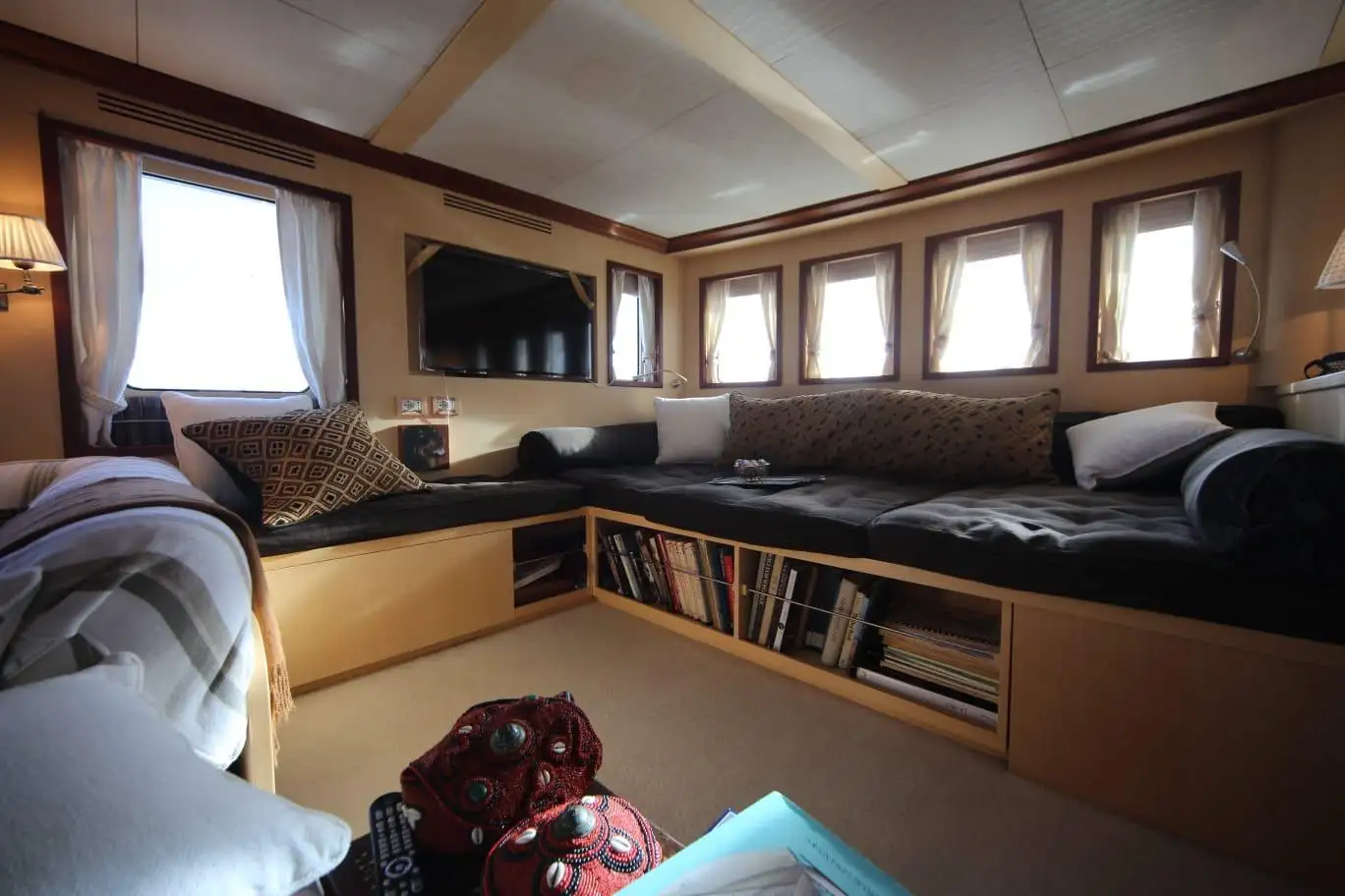 Superyachts 82m