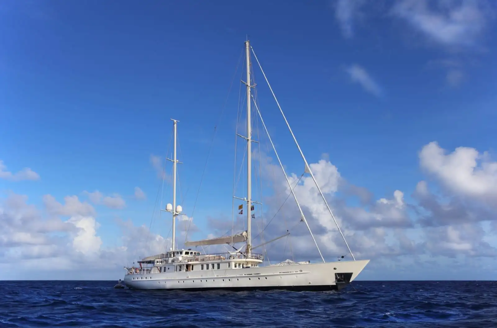 Superyachts 82m