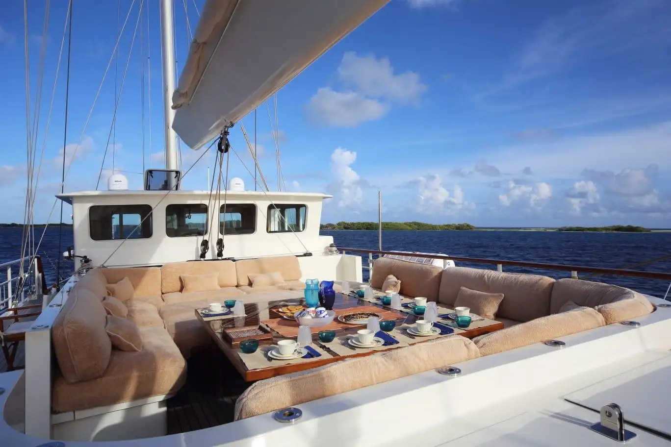 Superyachts 82m