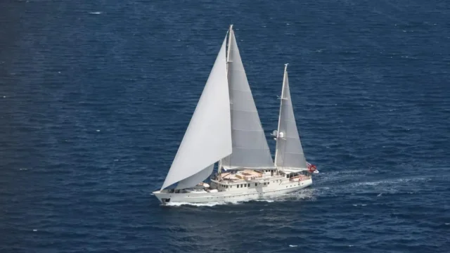 Superyachts 82m