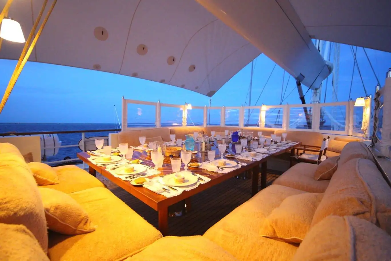 Superyachts 82m