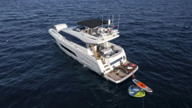 APOLLONIA | Prestige 680