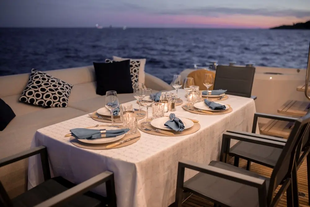APOLLONIA | Prestige 680