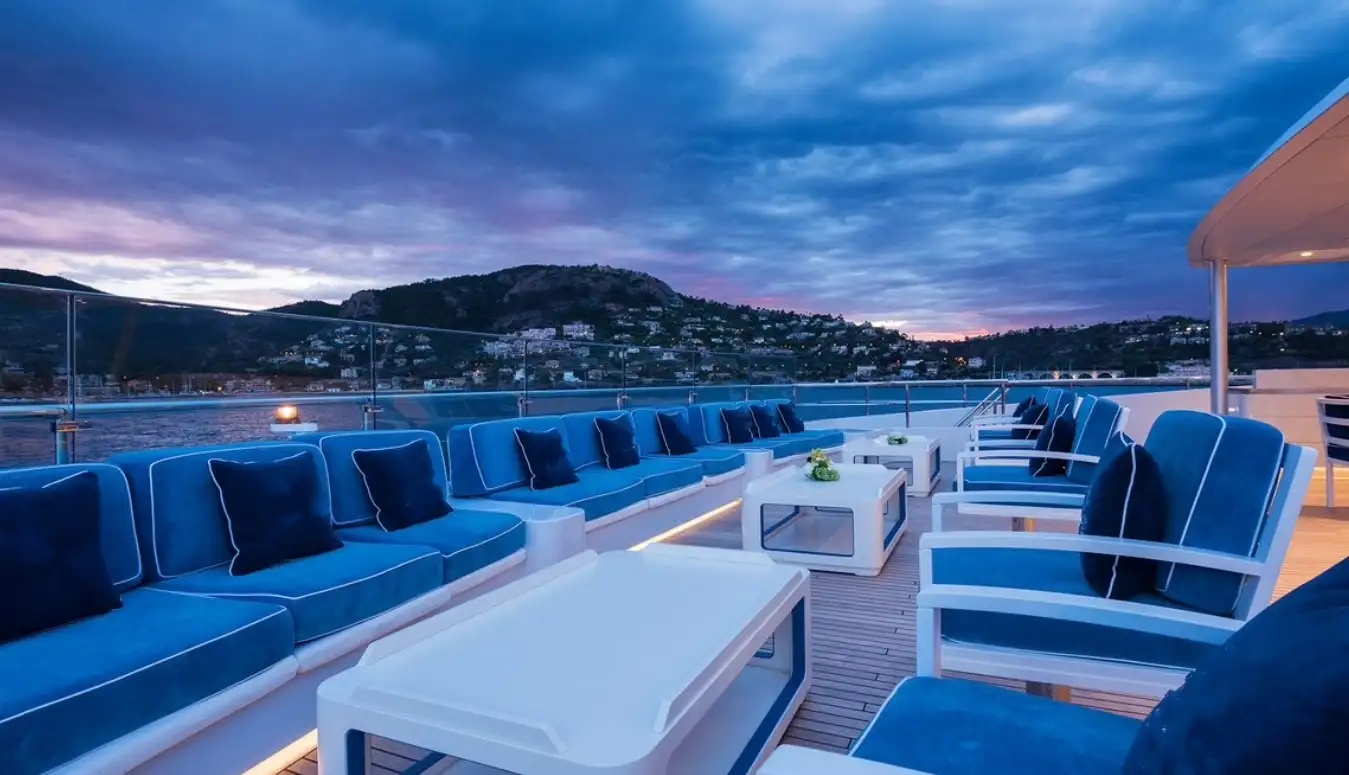 Superyachts 82m
