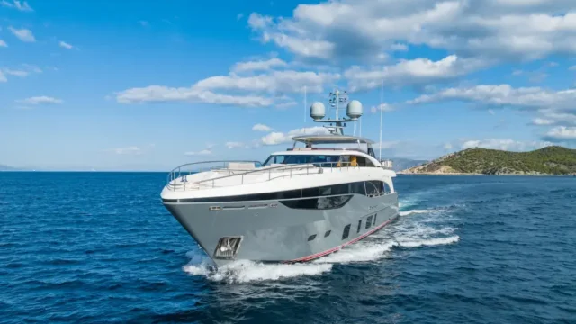 ANTHEYA III/Princess 35M