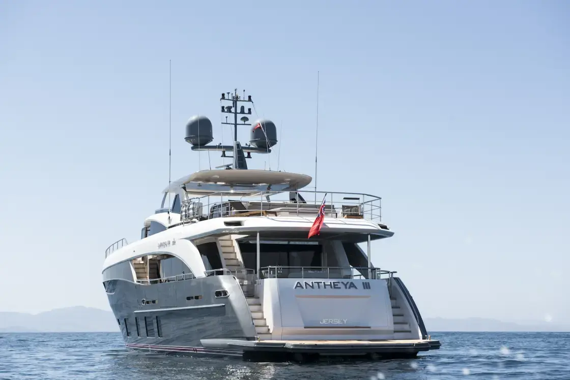 ANTHEYA III/Princess 35M