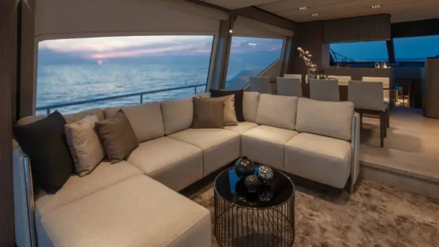 YAMAS/Ferretti Yachts 720