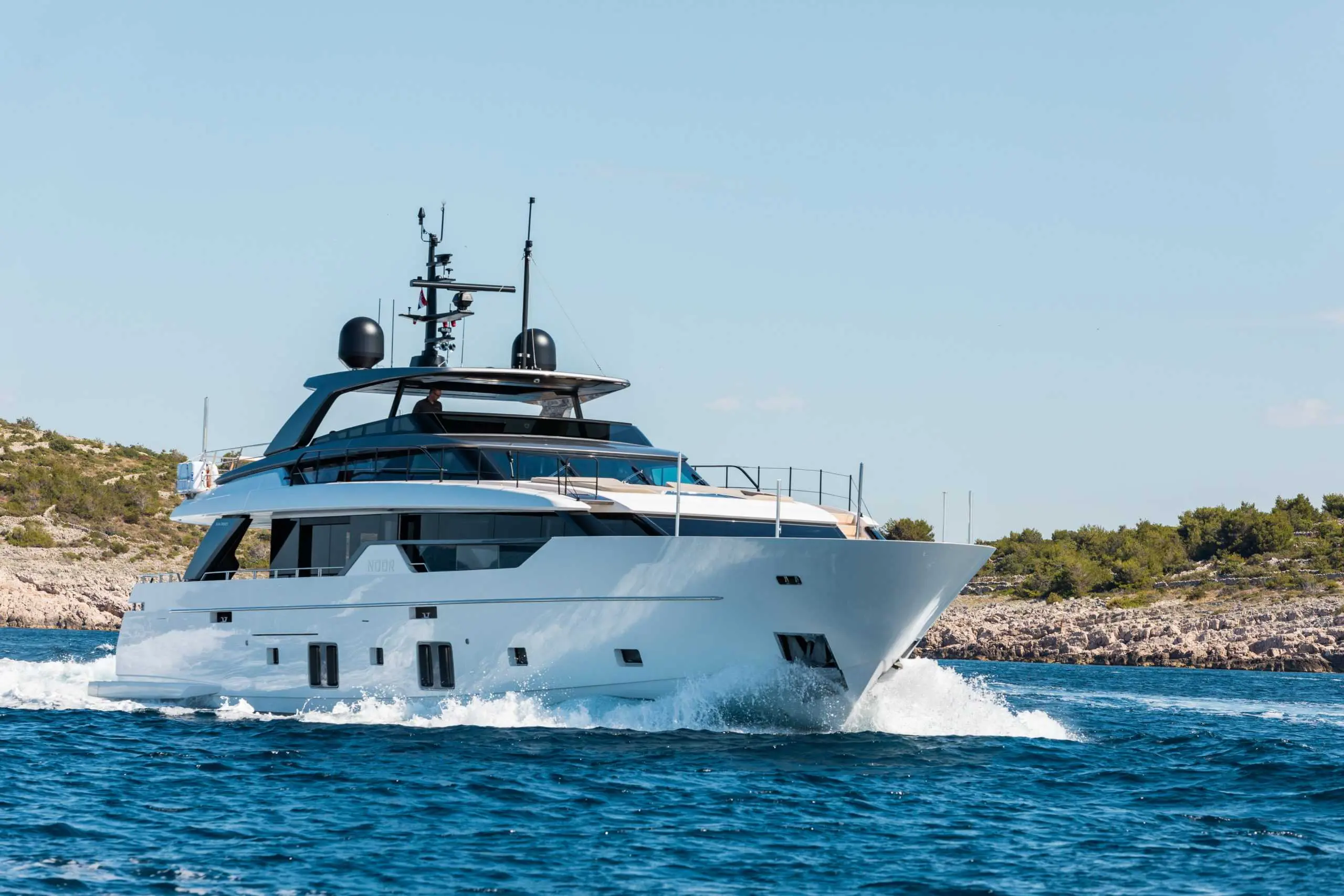 NOOR II/Sanlorenzo SL102A