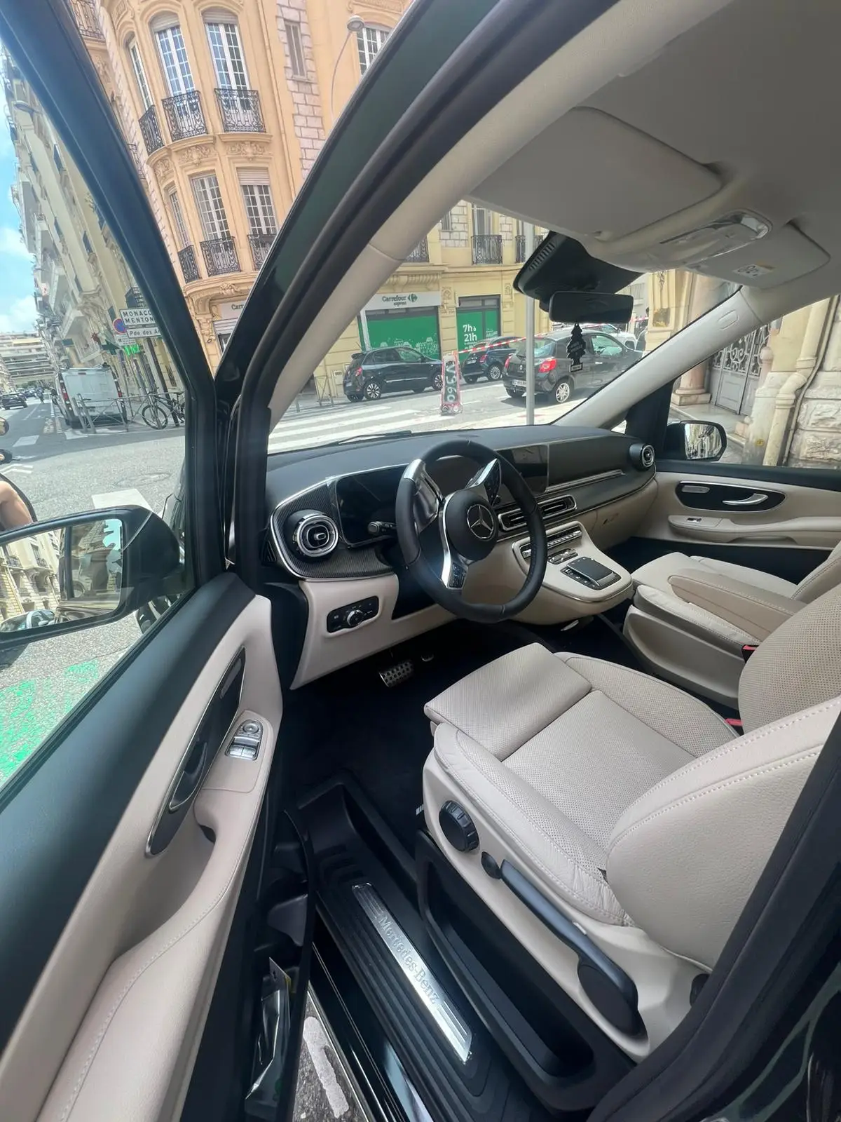 Mercedes-Benz V-Class