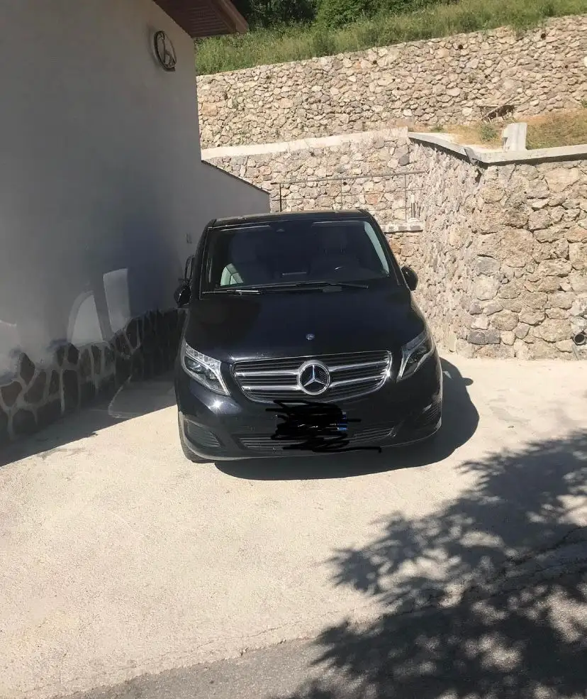 Mercedes-Benz V-Class