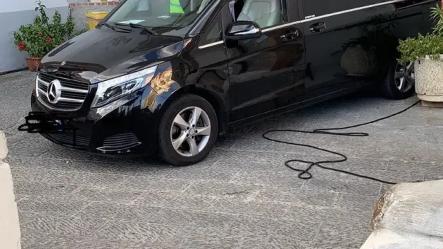 Mercedes-Benz V-Class