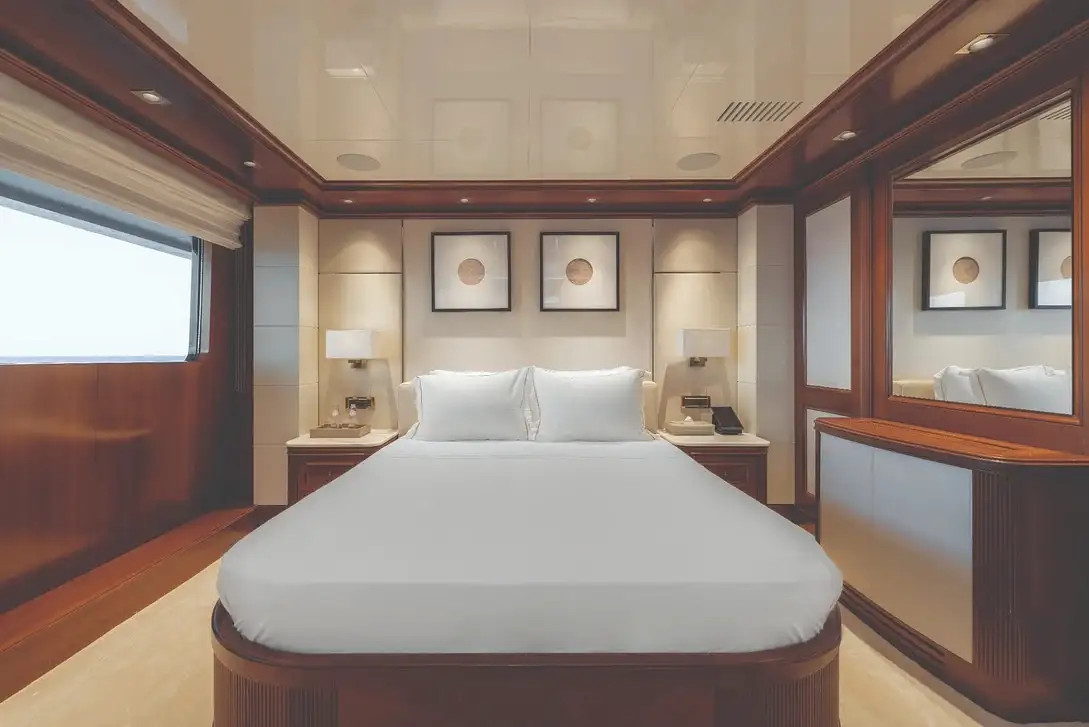 Superyachts of 92m