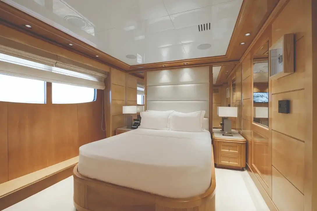 Superyachts of 92m