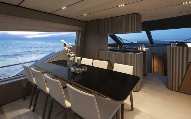 YAMAS/Ferretti Yachts 720