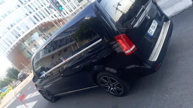Mercedes-Benz V-Class