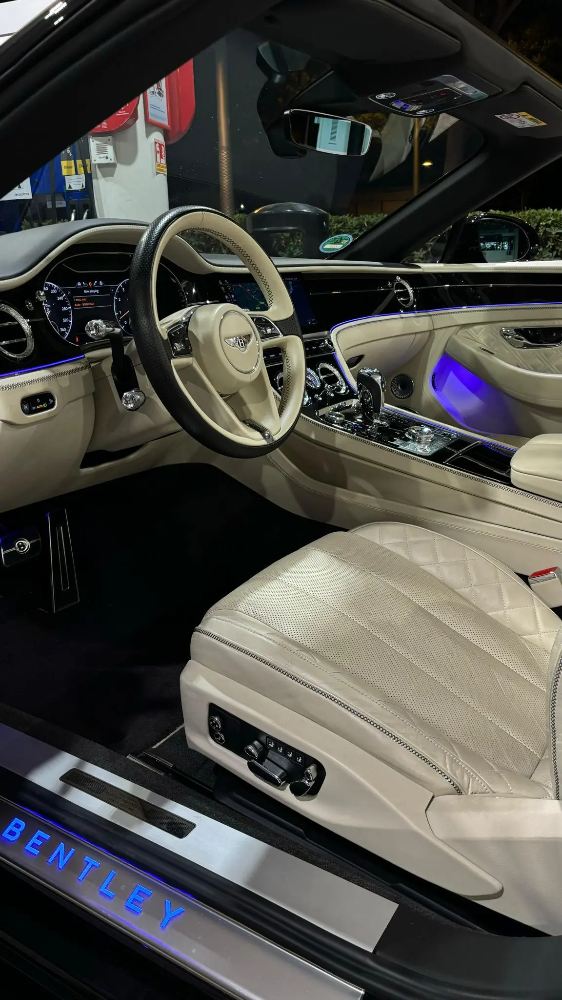 Bentley Continental GTC