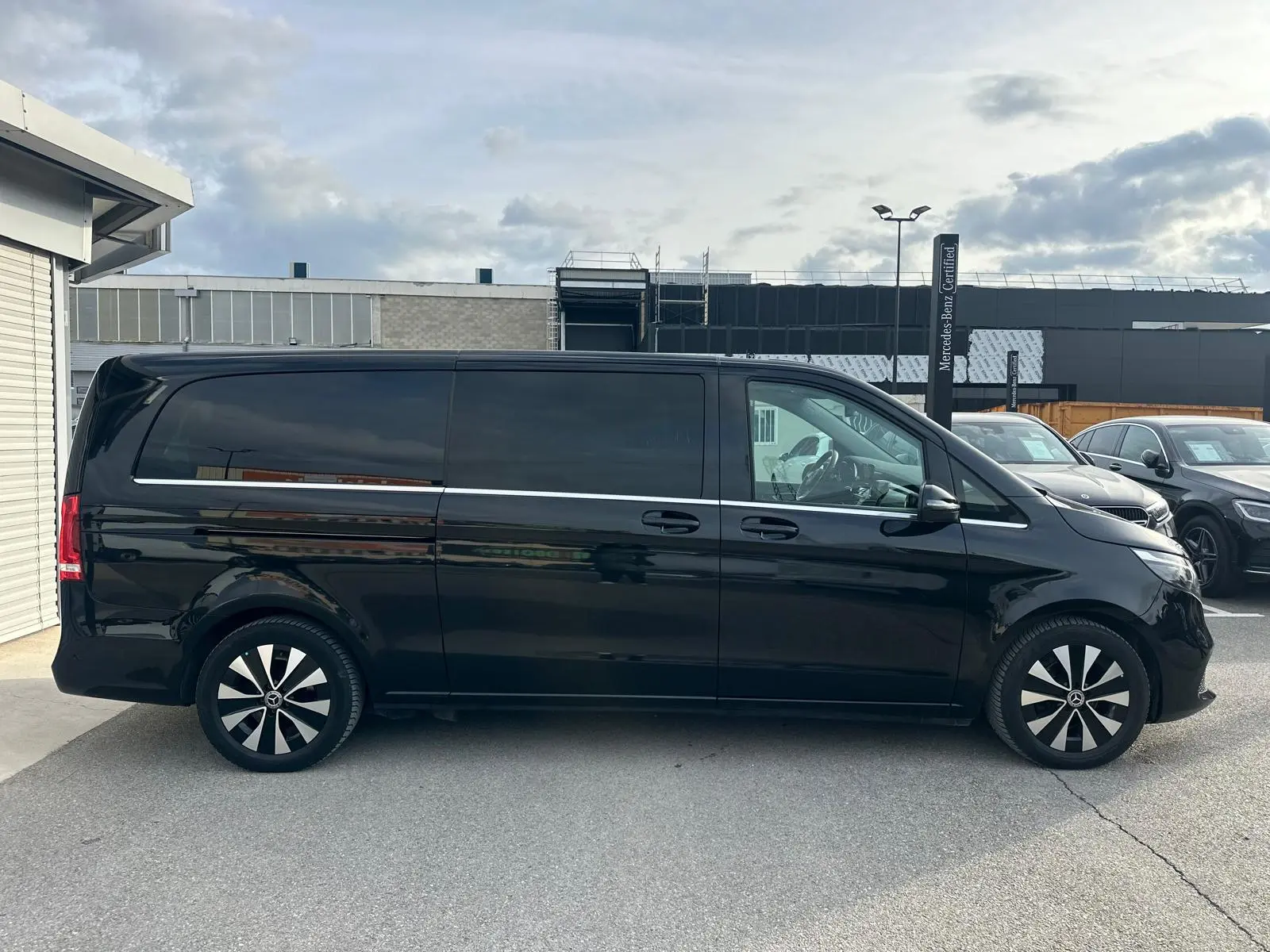 Mercedes-Benz V-Class