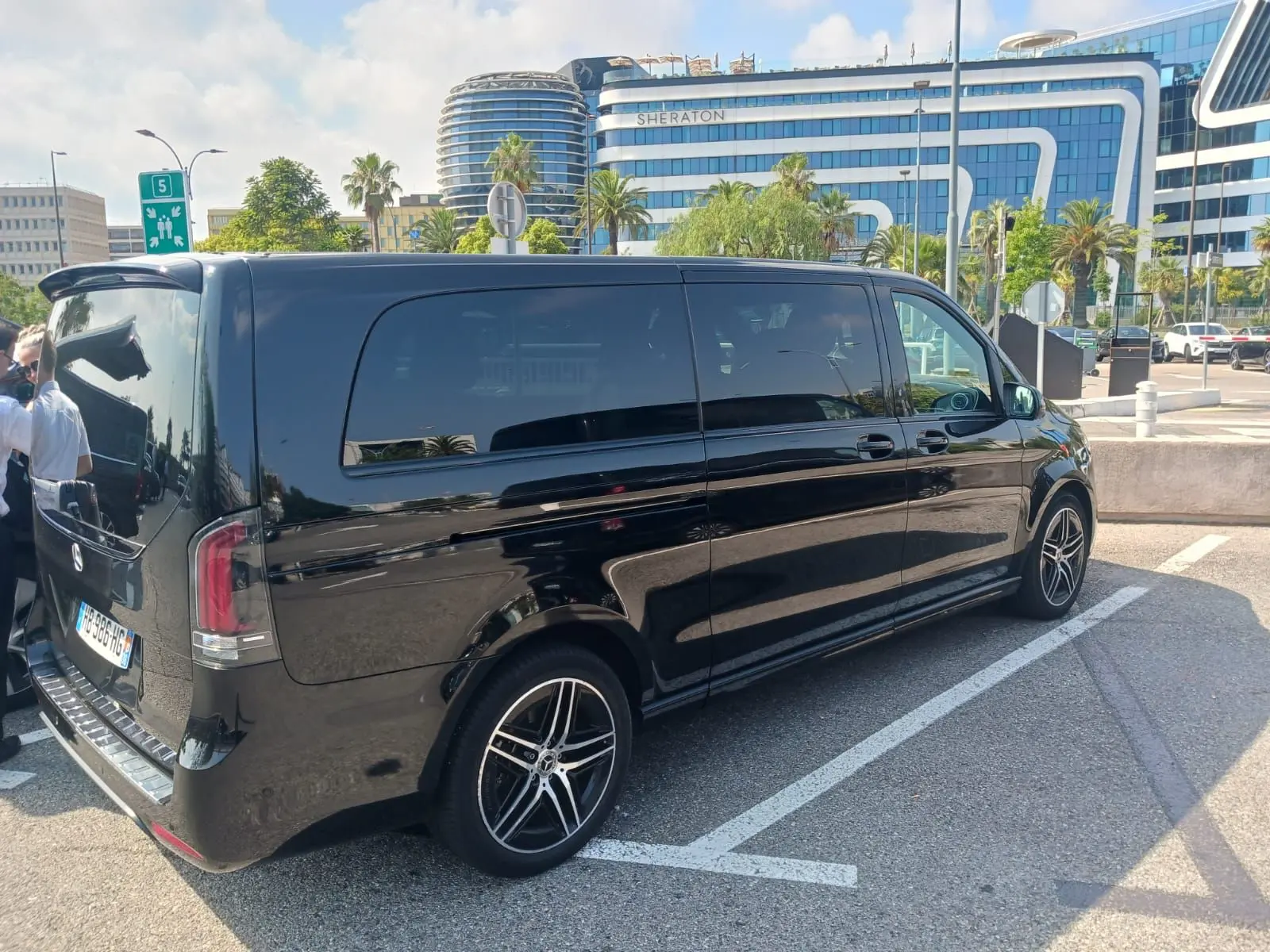 Mercedes-Benz V-Class