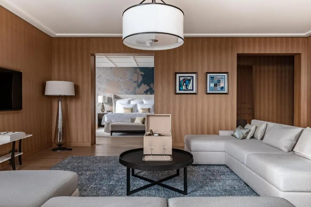Royal Champagne Hotel & Spa