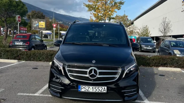 Mercedes-Benz V-Class